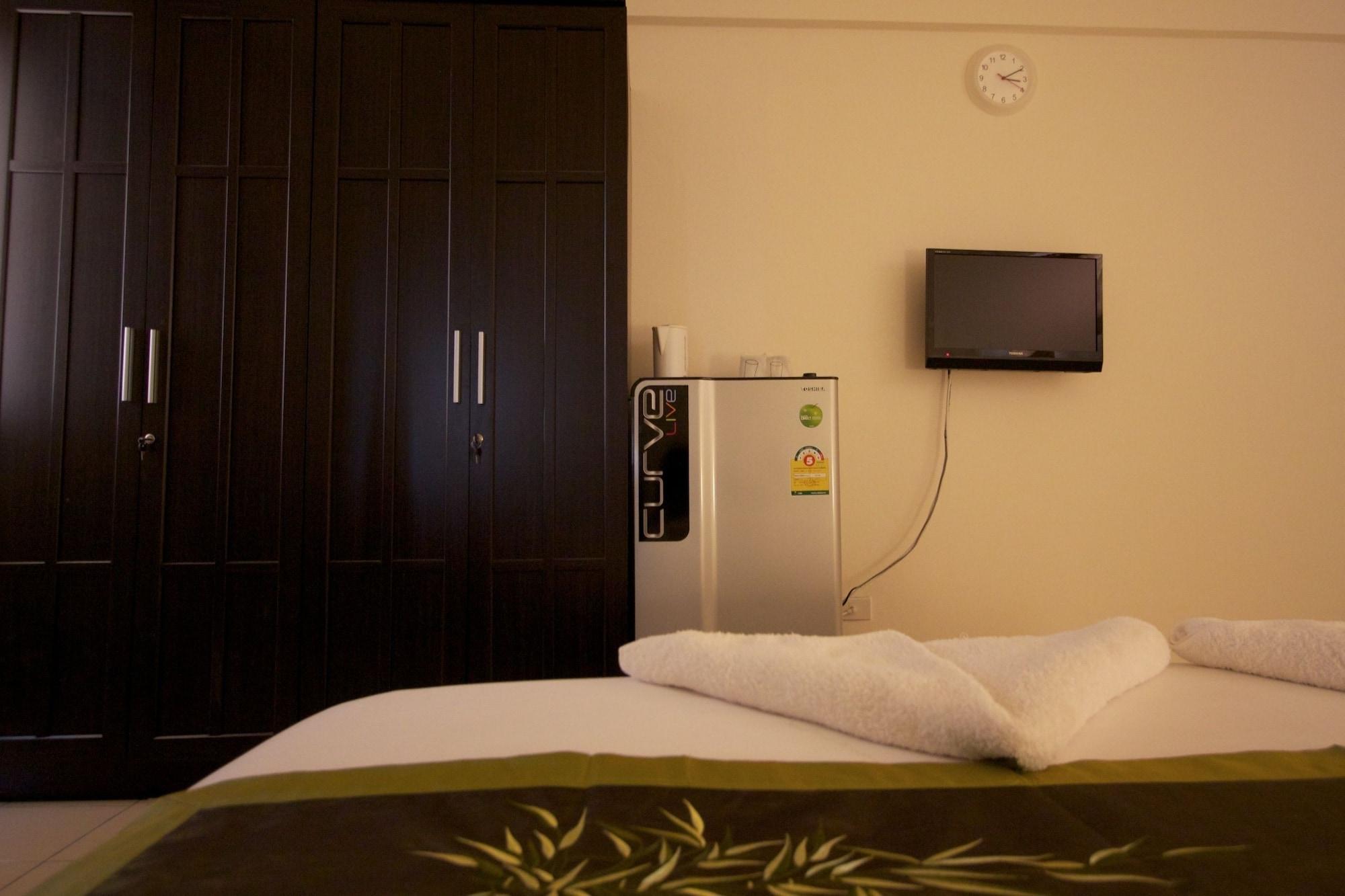 Charn Residence Bang Saen Ngoại thất bức ảnh