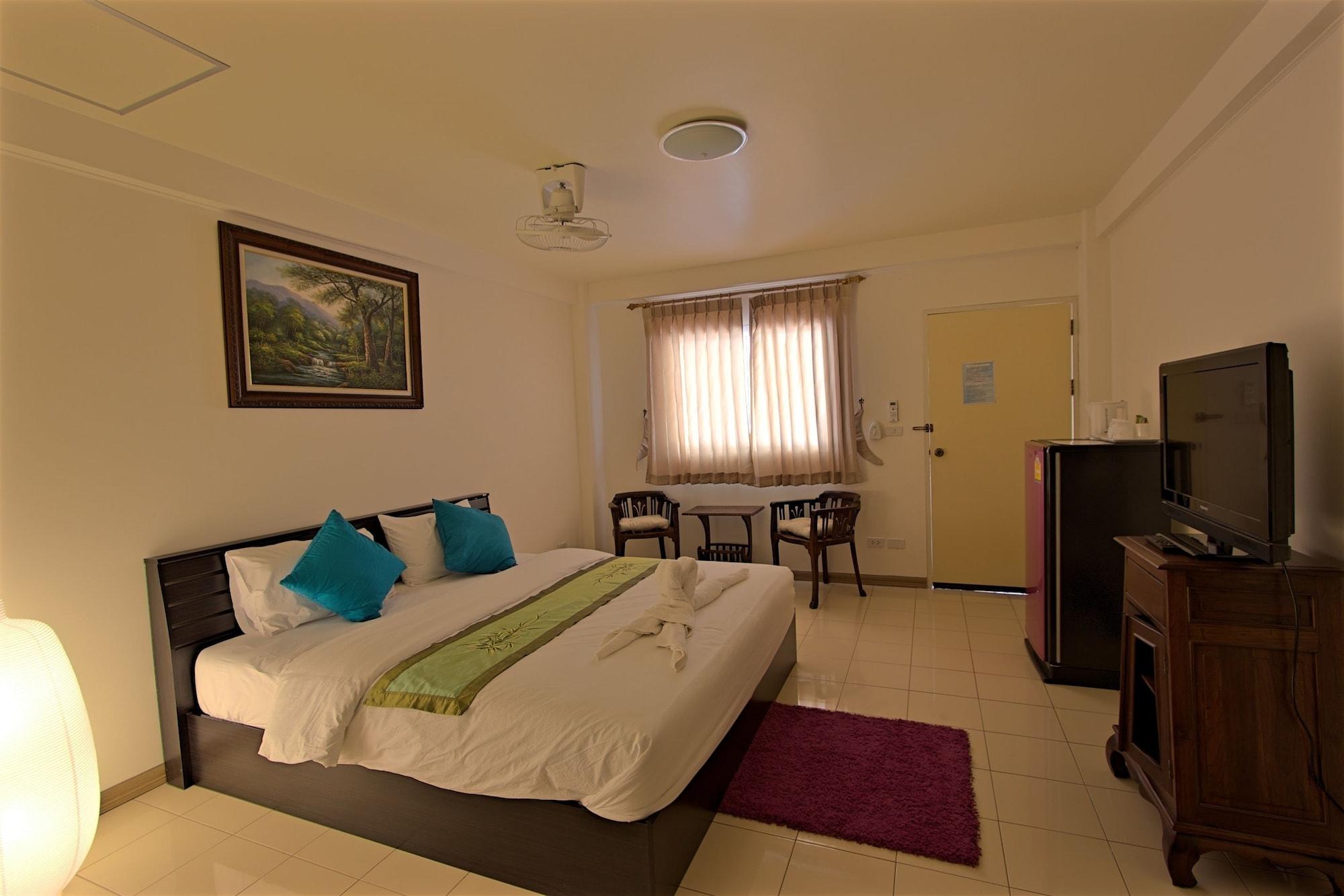 Charn Residence Bang Saen Ngoại thất bức ảnh